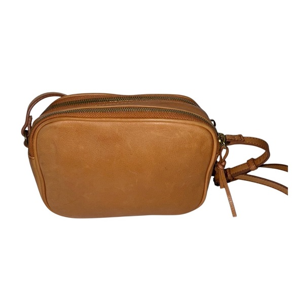 Mark & Graham Essential Crossbody Leather Handbag Camel Double Zip Compartments - Picture 2 of 12